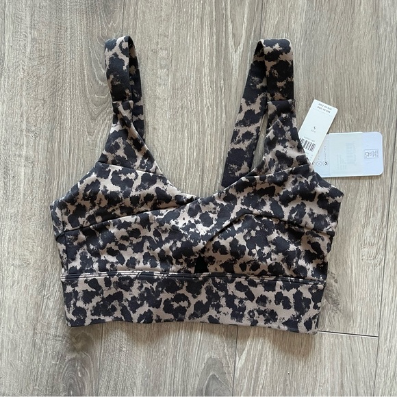 Varley Let's Go Staunton Bra - Picture 2 of 4